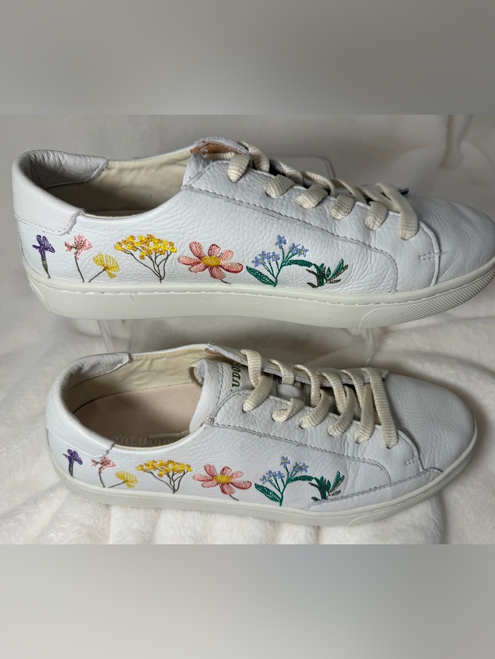 Soludos White Leather Sneakers with Multicolor Floral Embroidery